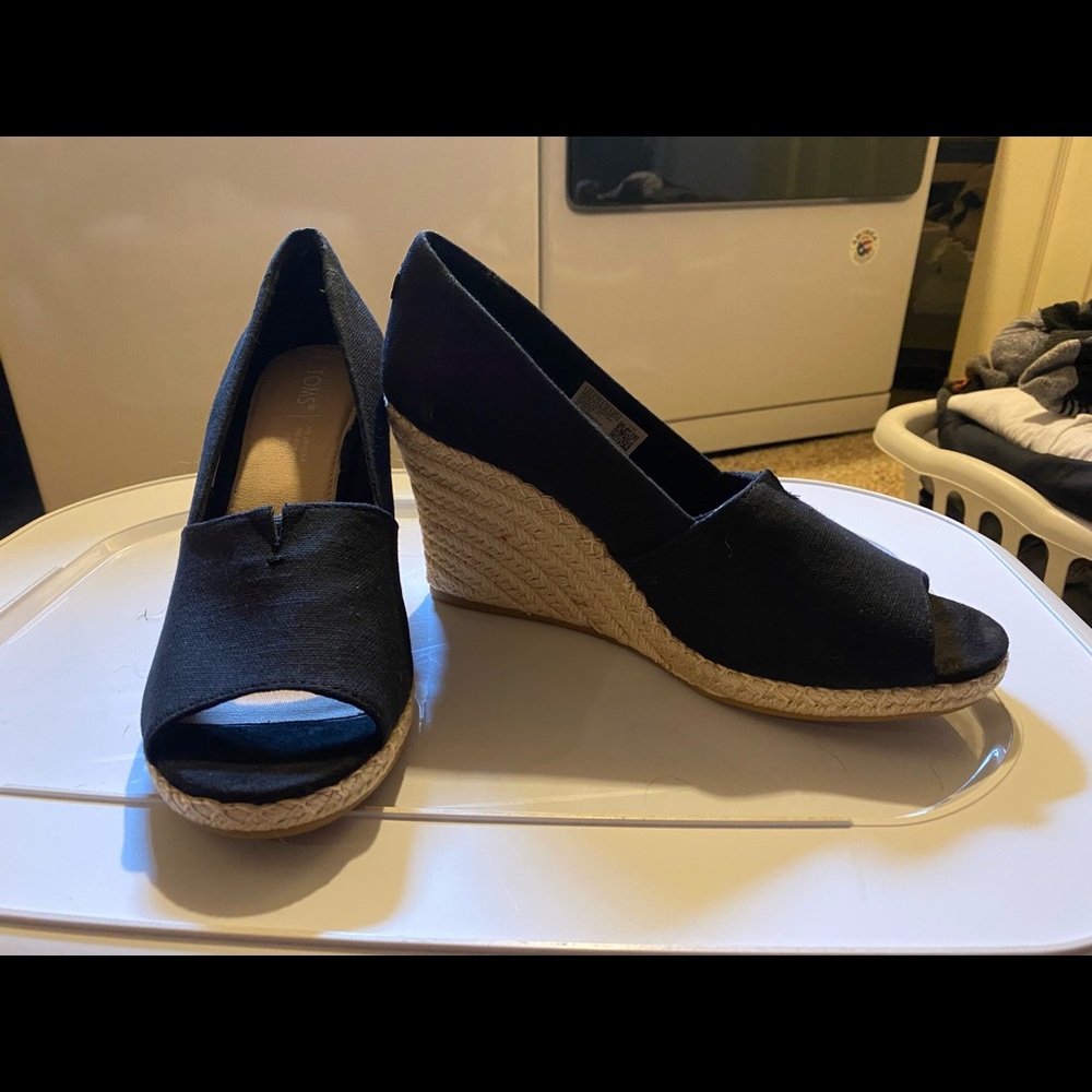 Toms espadrilles 9.5